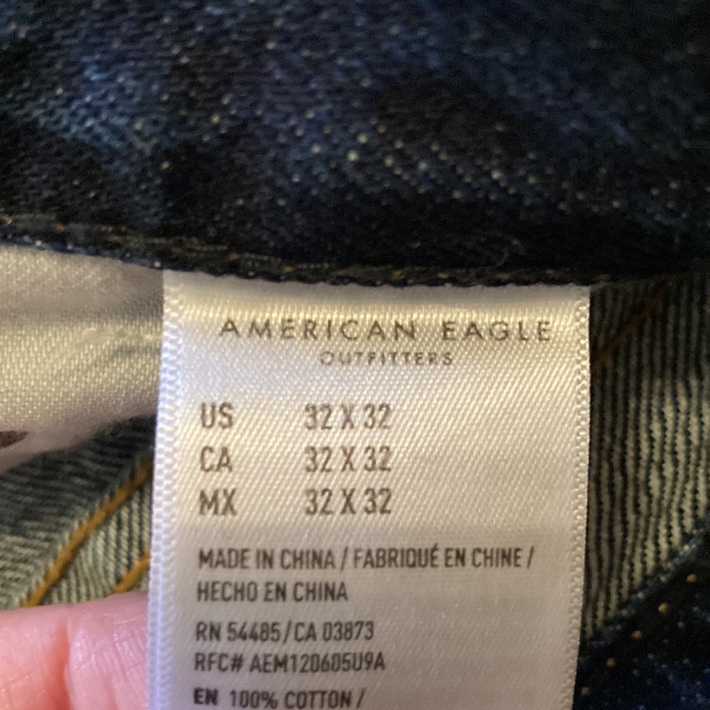 NWOT American Eagle Skater Jeans - Picture 3 of 5